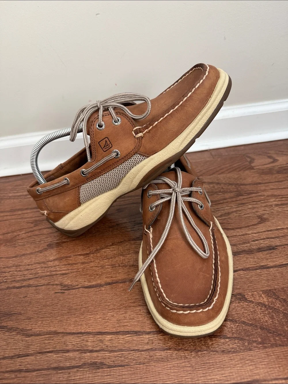 Sperry Top Sider Chestnut Brown Leather Boat Shoes with Contrast Laces